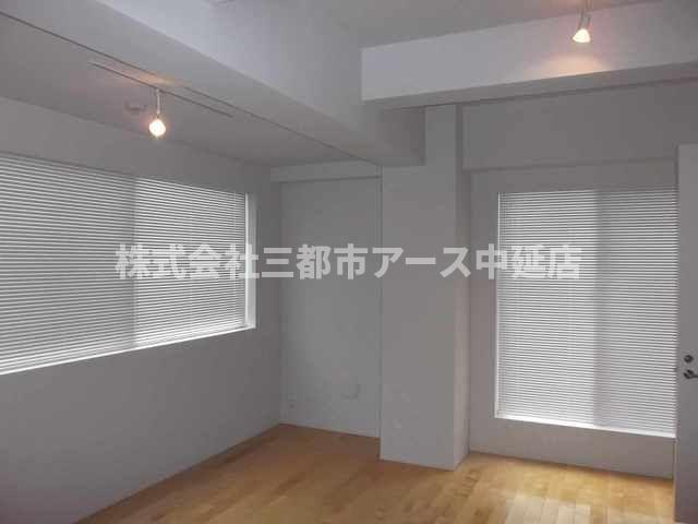 居室・リビング　ＬＵＭＩＥＲＥ南品川Ａ　は三都市アース中延店へお任せください