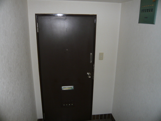 玄関　※他部屋のお写真になります