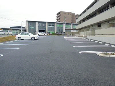 駐車場　駐車場