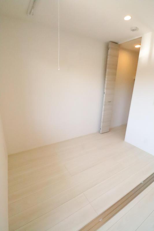 その他部屋・スペース　洋室3帖　収納あり