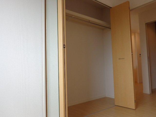 収納　洋室クローゼット