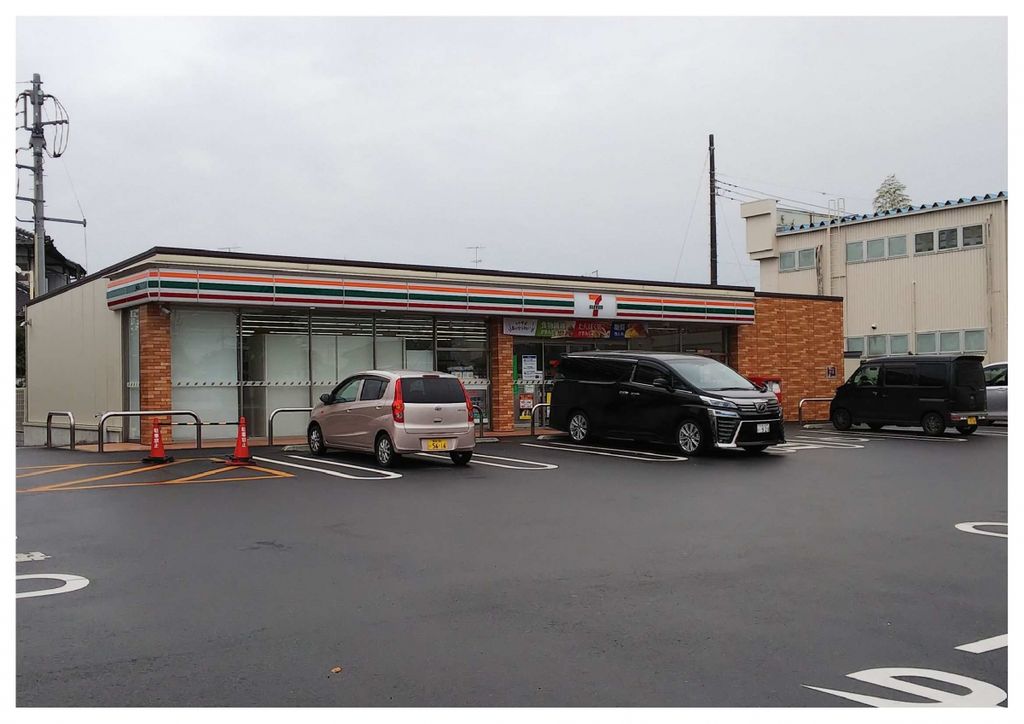 コンビニ　セブンイレブンさいたま深作3丁目店（コンビニ）まで560m