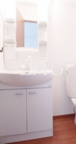 洗面設備　独立洗面台です。