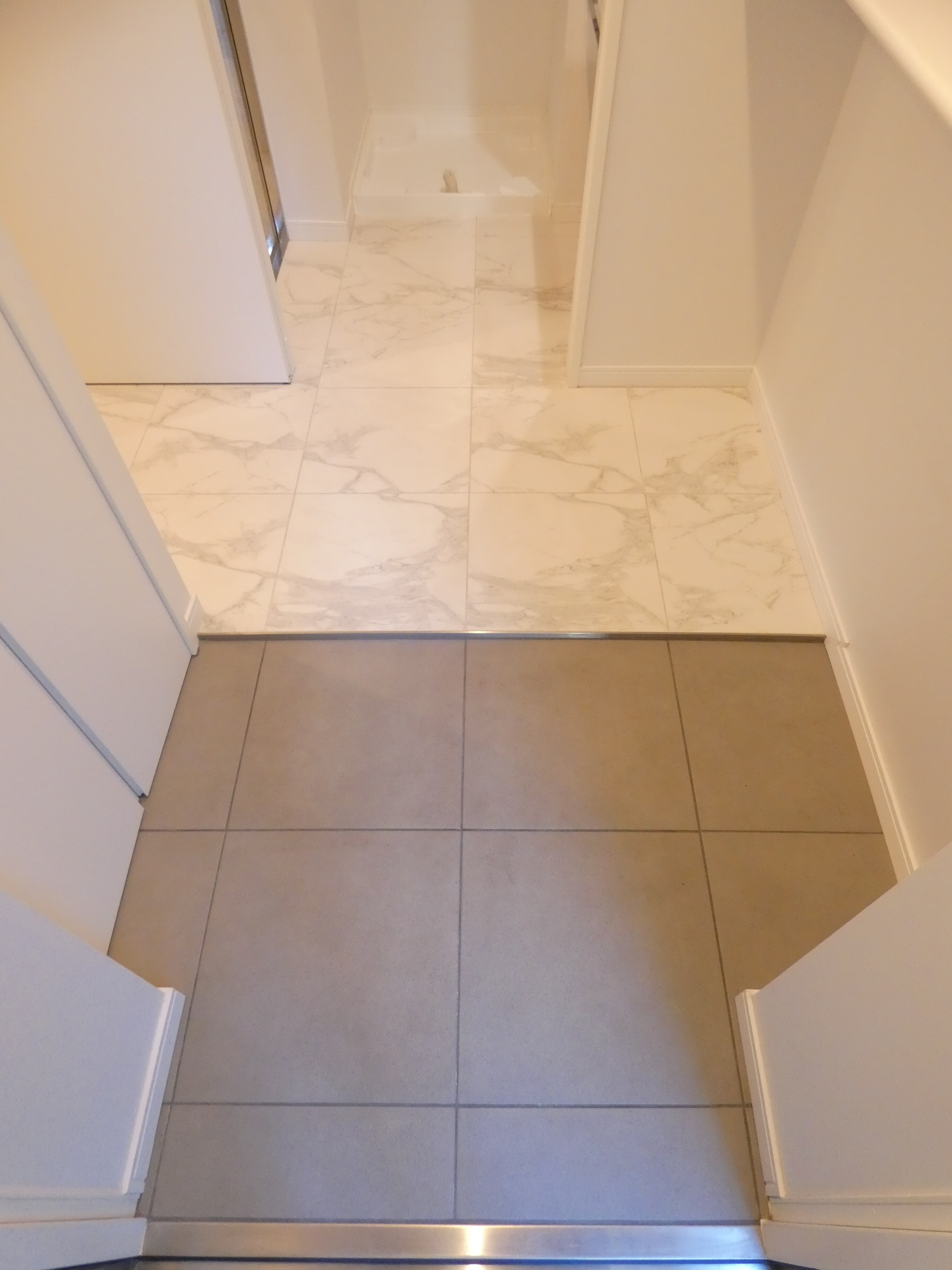 玄関　玄関※別部屋参考写真