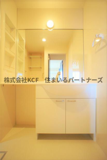 洗面設備　使いやすい洗面所です