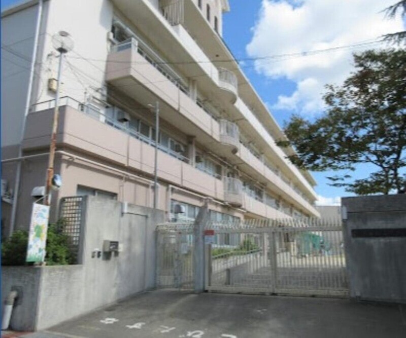 小学校　箕面市立北小学校（小学校）まで610m