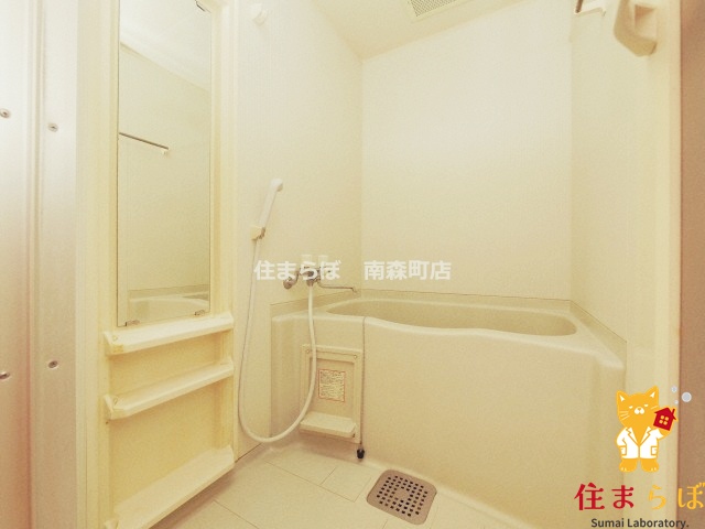 バス・シャワールーム　「見た目じゃなく、心に“しっくりくる”を大切に。」