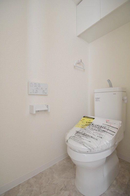 トイレ　お問合せはシティホーム海田センター　082-821-2227