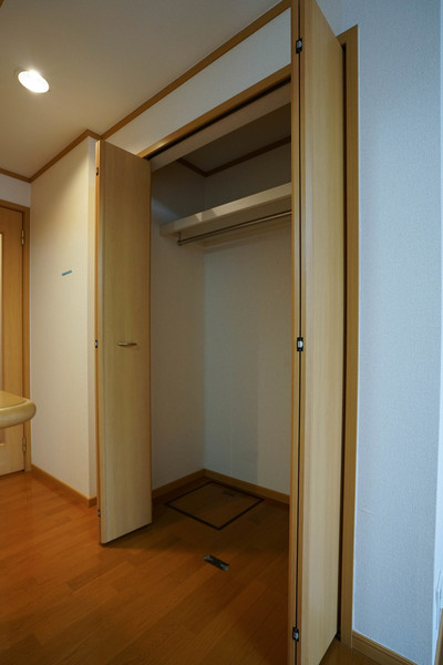 収納　同じ建物の別の部屋