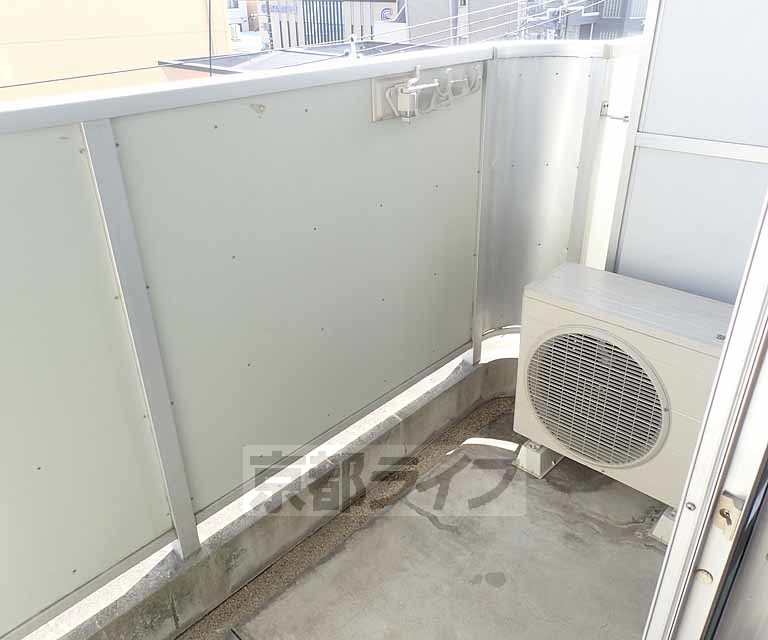 バルコニー　日当たり良好です。