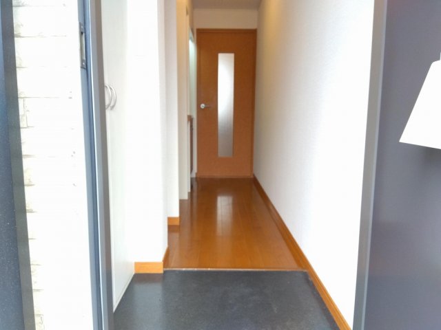 玄関　収納もある玄関です