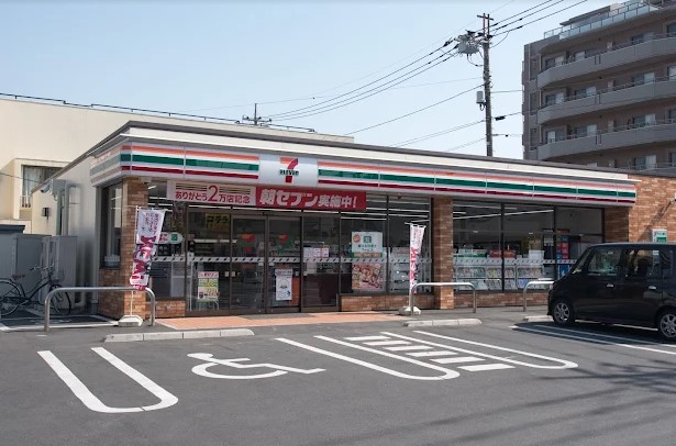 コンビニ　セブンイレブン 上福岡富士見通り店（コンビニ）まで530m