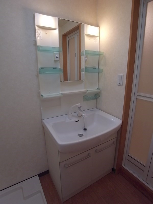 洗面設備　反転同タイプ