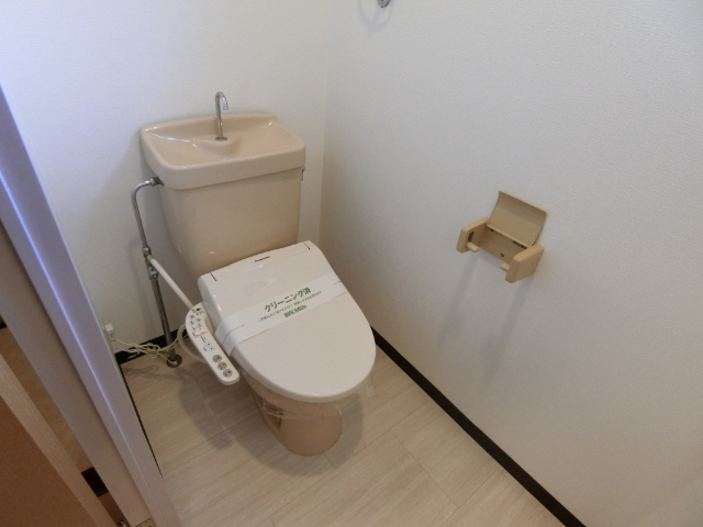 トイレ　※別室サンプル写真