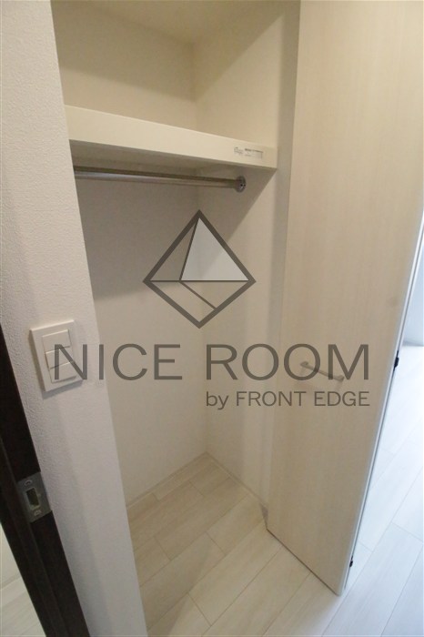 収納　スワンズシティ大阪クレアスト　クローゼット