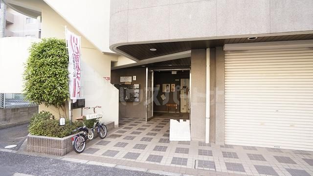 エントランス　エントランス