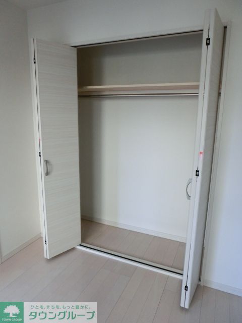 収納　高さのあるクローゼット