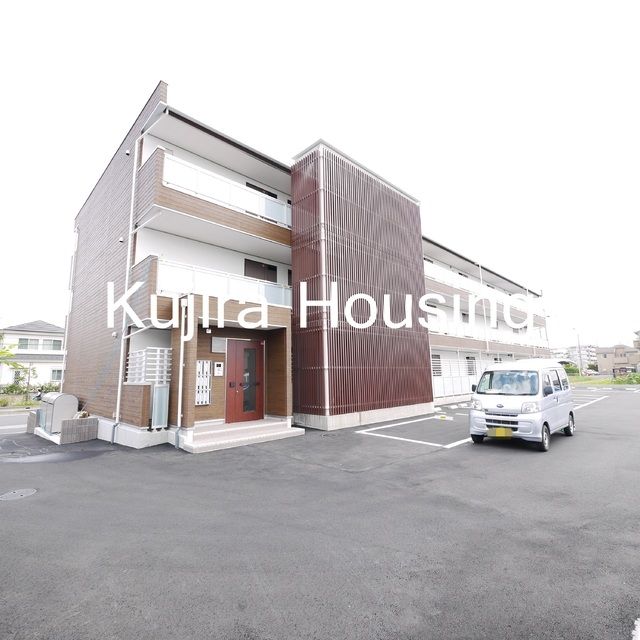 建物外観　★武蔵野線吉川駅徒歩８分の高速ネット使い放題物件★