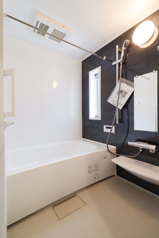 バス・シャワールーム　図面と現状に相違がある場合には現状を優先