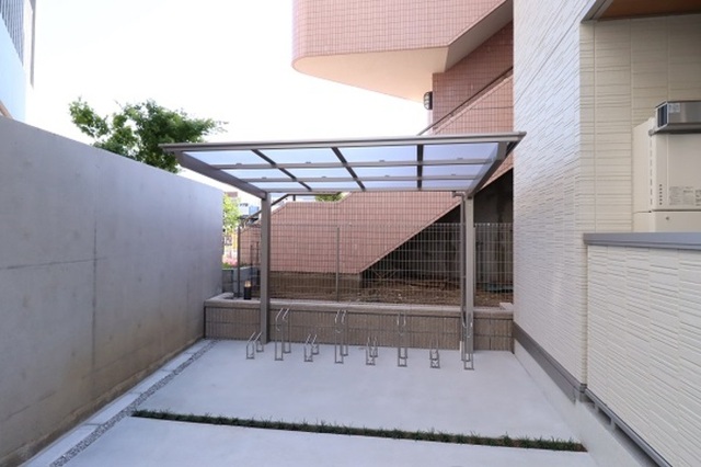 その他　屋根付き自転車駐輪場