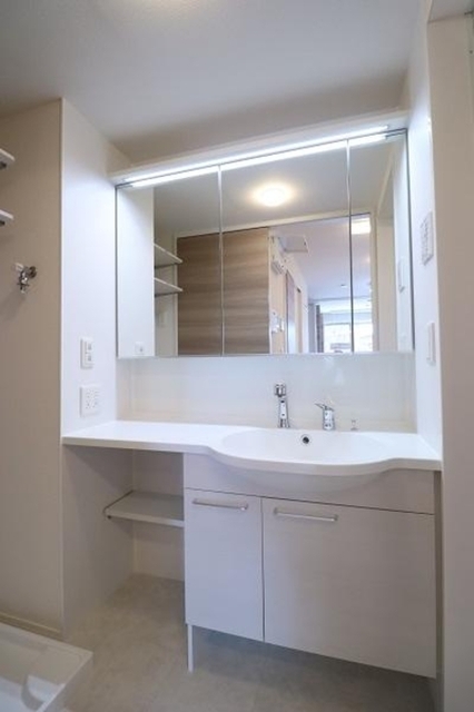 洗面設備　洗髪洗面化粧台