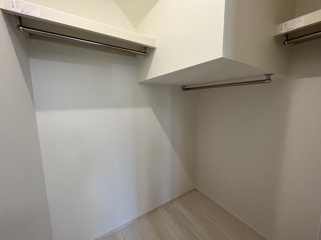 収納　同施工会社別物件参考。床・建具の色が異なる場合があります。