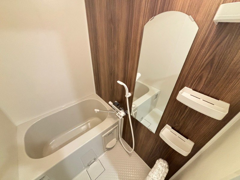 バス・シャワールーム　別号室イメージ