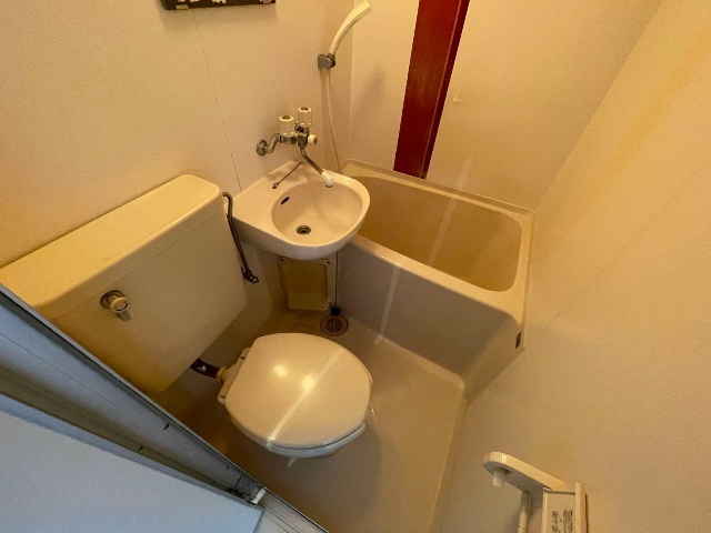 バス・シャワールーム　※同物件別号室の参考写真です。