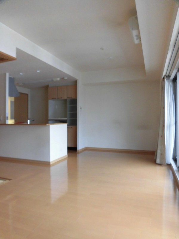 居室・リビング　明るく過ごしやすいお部屋