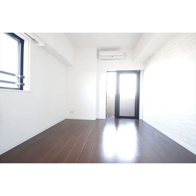 居室・リビング　当社提携物件の為、どこよりも安く早く安心してご契約できます。