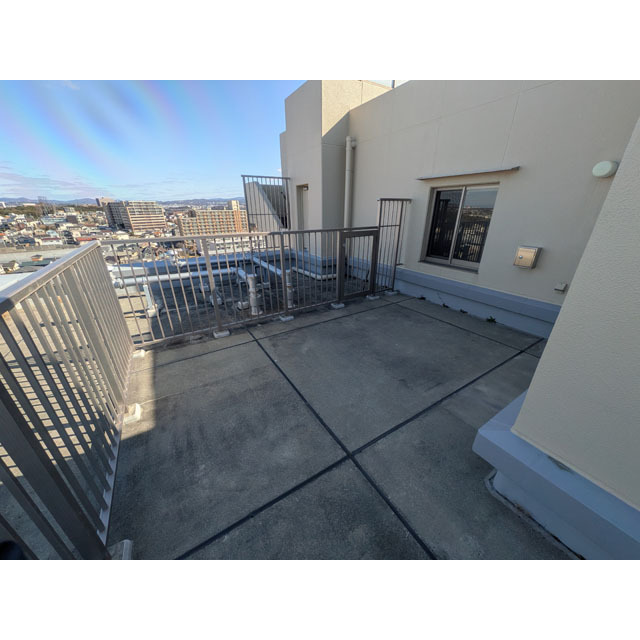 バルコニー　バルコニー