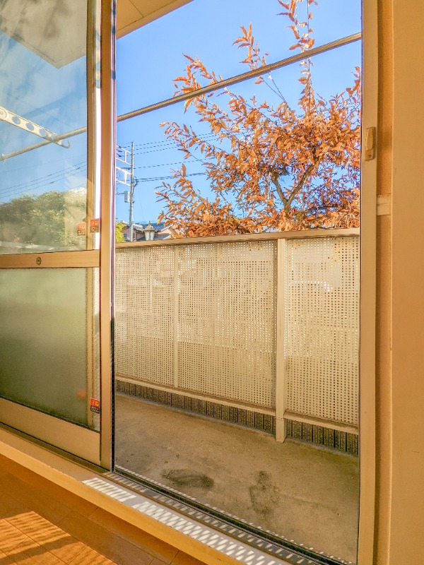 バルコニー　図面と現状に相違がある場合には現状を優先