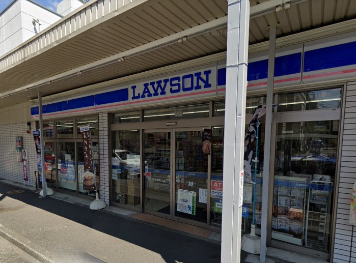 コンビニ　ローソン（コンビニ）まで144m