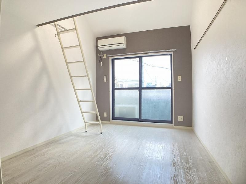 居室・リビング　居室