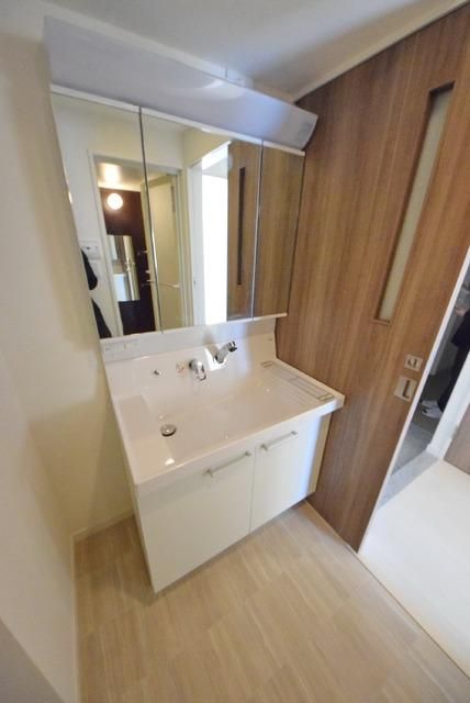 トイレ　※写真は同タイプ住戸です。