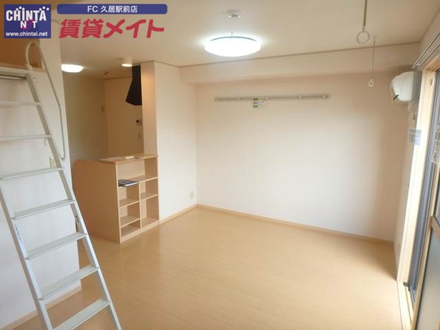 居室・リビング　同型タイプの写真です