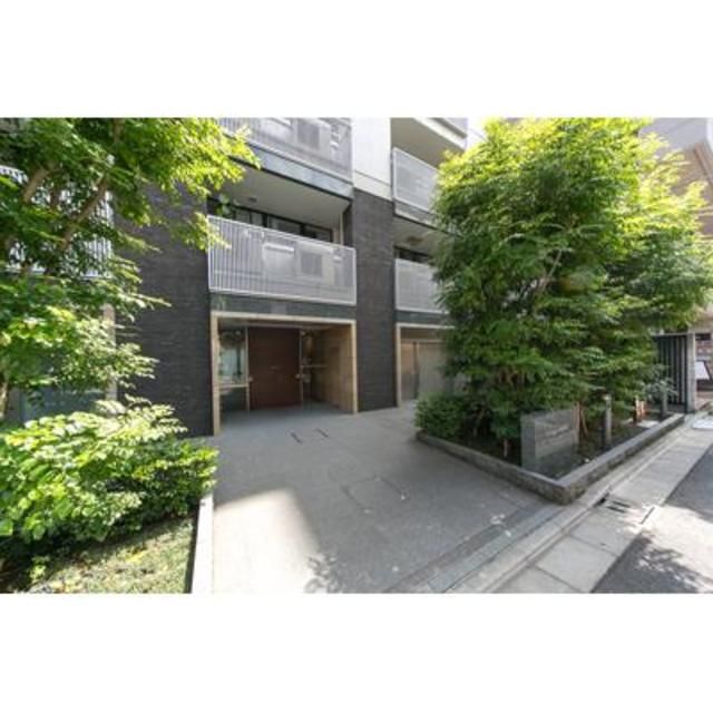 エントランス　毎日通るエントランスはこのようになっています