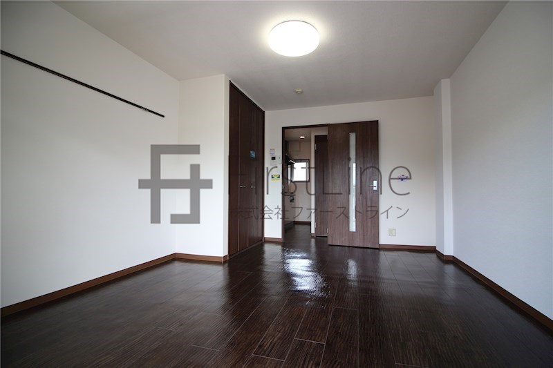 居室・リビング　別号室の写真です