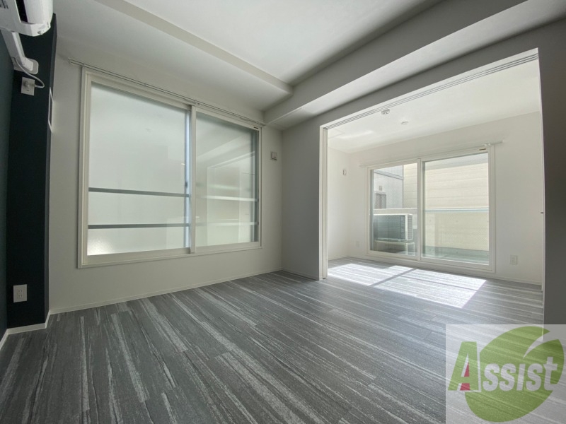 居室・リビング　広くてきれいなリビングです！快適に過ごせそうですね。