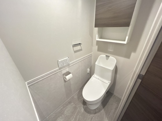 トイレ　※別号室の写真です