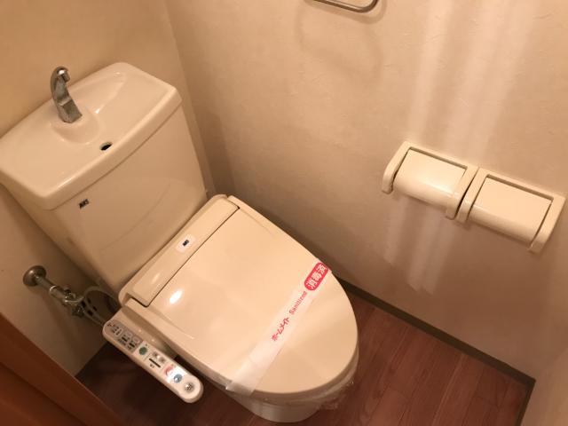 トイレ　シャワー付トイレ