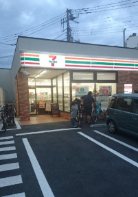 コンビニ　セブン-イレブン墨田１丁目大正通り店（コンビニ）まで652m