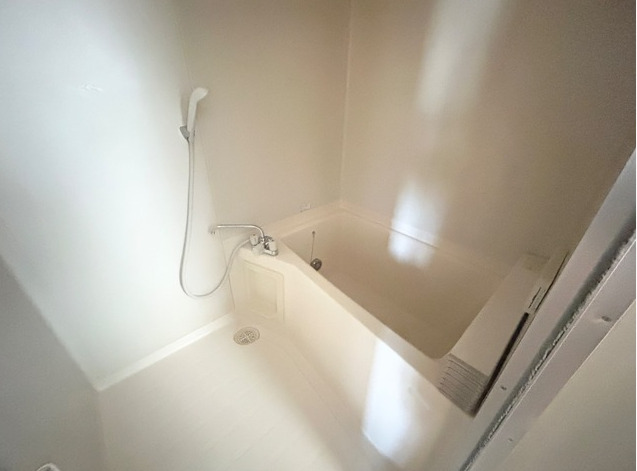 バス・シャワールーム　日々の暮らしに欠かせないお風呂です