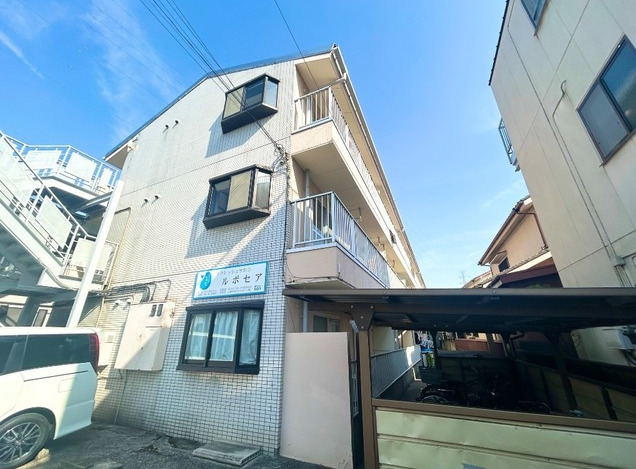 建物外観　落ち着いた雰囲気の外観です