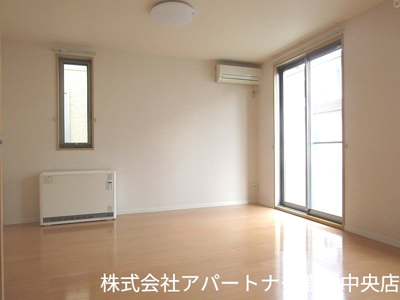 居室・リビング　駐車場２台無料！