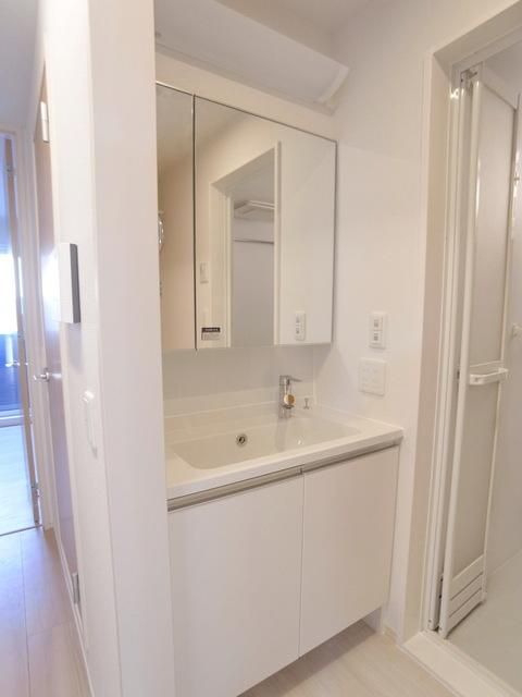 洗面設備　♪朝・晩の強い味方、独立洗面台♪