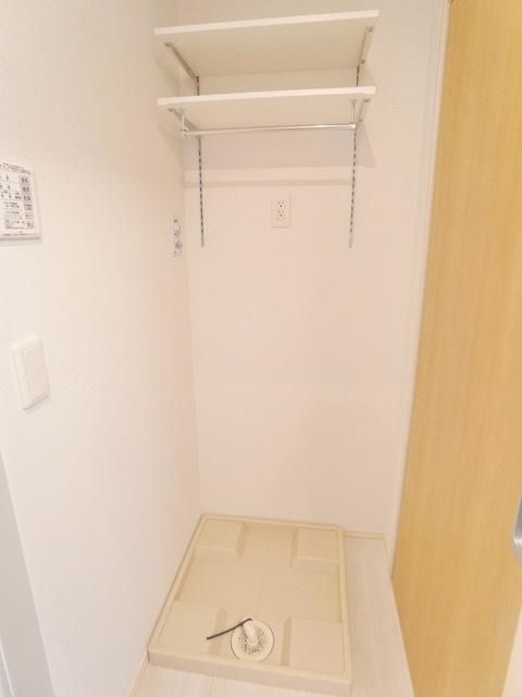 その他　♪あると何だか安心な洗濯機バン付き♪