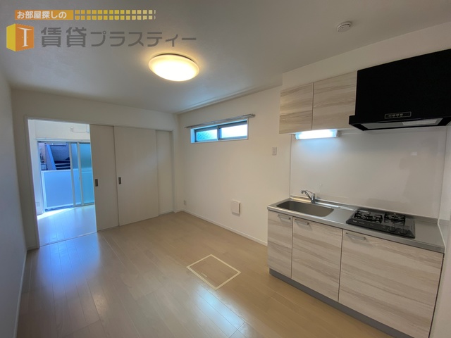 居室・リビング　開放的な空間