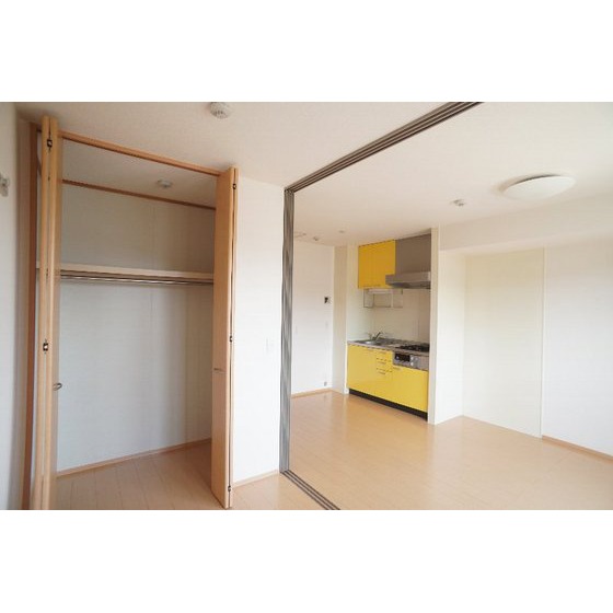 収納　※同仕様、別の部屋の写真です