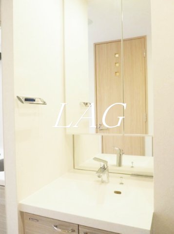 洗面設備　独立洗面台です。